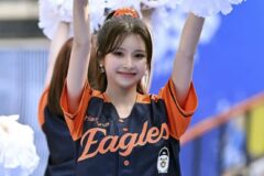 걸그룹 출신에서 치어리더로! 한화 전은비의 청순 미모에 반전 복근?