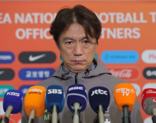 “2연패인데도 웃었다”…홍명보 감독이 “아직 여유 있다” 말한 진짜 이유