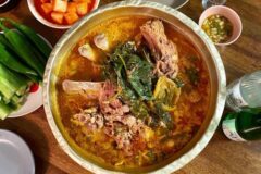 MZ부터 외국인까지 중독된 K푸드! 전국 인생감자탕 맛집 5