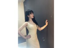 “스크린 밖은 여신” 배우 정지소, 레드카펫보다 눈부신 화이트 머메이드 드레스룩