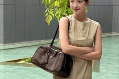 실시간 인스타에서 가장 핫한 표예진 가방..?