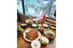 꾸덕하고 진한 맛으로 입안을 채우는! 청국장 맛집 5