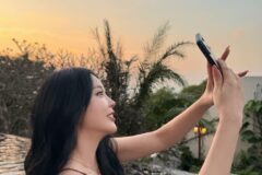 “노을보다 뜨거운 독보적 실루엣” 홍진영의 화려한 에스닉 수영복룩