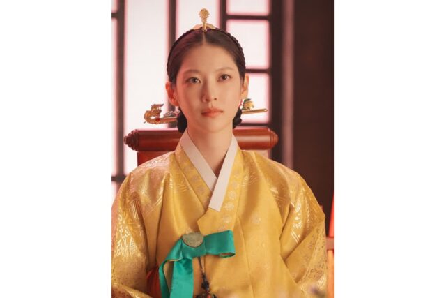 역대 한복이 가장 예쁘고, 사극 역사상 최고로 예쁜 대비마마인 여배우
