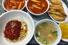 이연복 셰프도 줄 서서 먹었다는 40년 된 분식집 어디? 서울 분식 맛집 5곳