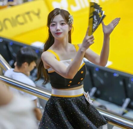 “성덕 치어리더” 강지은, 다시 주목받는 이유…근황까지 화제