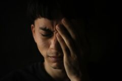 “가난한 집에서 자란 티가 나는 행동” 3위 밥값, 2위 말투, 1위는?