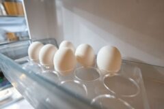 마트에서 사온 계란 “이것”만 확인하면 진짜 신선한 계란인지 알 수 있습니다.