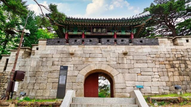 “342m에서 이런 절경이?”… 서울의 역사 담은 북악산 숙정문 여행지