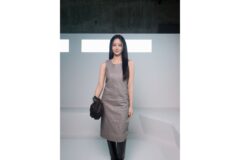 ‘흔한 원피스가 아니었어’ 김소현의 디테일이 살아있는 레더 드레스룩