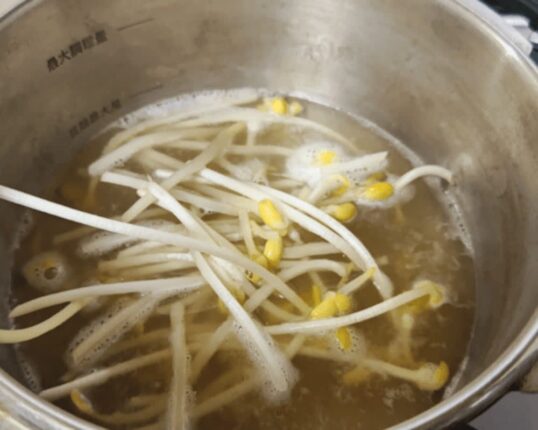 “그냥 먹으면 손해입니다” 콩나물국에 넣으면 보약국으로 만들어주는 음식.