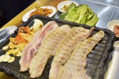 맛있다고 고기 덜익히면 “이 질병”위험 크게 높아집니다 꼭 확인하세요.