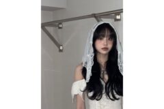 ‘결혼 프러포즈 유발’ 츄, 순백의 레이스로 완성한 신비로운 자태