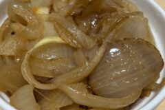 양파를 썰어서 “이 양념” 넣으세요 초딩입맛 남편도 환장하면서 먹습니다.