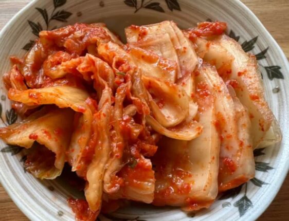 “배추김치 아닙니다” 피부 좋아지고 세포 노화까지 막아주는 ‘의외의 김치’
