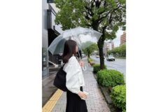 “이게 바로 리얼 꾸안꾸” 백진희 편안한 아노락 점퍼로 뽐낸 내추럴한 무드