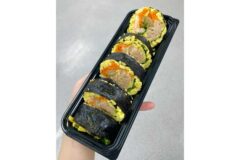 ‘봄 피크닉 시즌’ 포장하는데도 줄 서서 기다려야 하는 서울 김밥 맛집 5