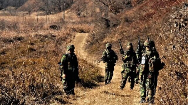 “총구에 떠밀린 사선”… 한국 중령의 광기가 부른 일병 北 납치 사건