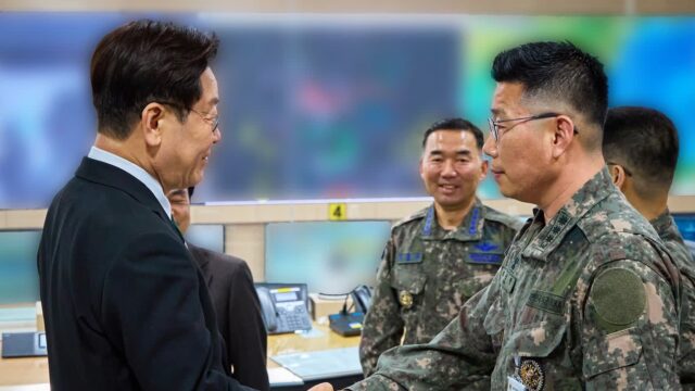 “서강대교 넘지 말라” 비상계엄 속 조성현 대령, 이 대통령 ‘극찬’