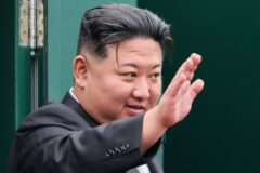 김정은 또 탄도미사일 5발 발사… 서울·오산·평택 전부 사정권