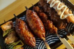 한땀한땀 장인정신으로 완벽하게 구워낸 야키토리! 미쉐린도 반한 닭꼬치 맛집 5