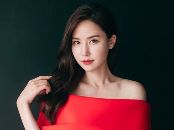 쌍둥이 출산 후 체중관리가 고민이었던 슈퍼모델 출신 배우