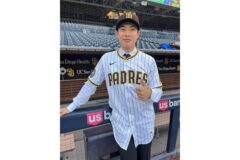 “딱 한 번 뛰고 끝?” 송성문, MLB 데뷔 후 곧바로 마이너행…무슨 일
