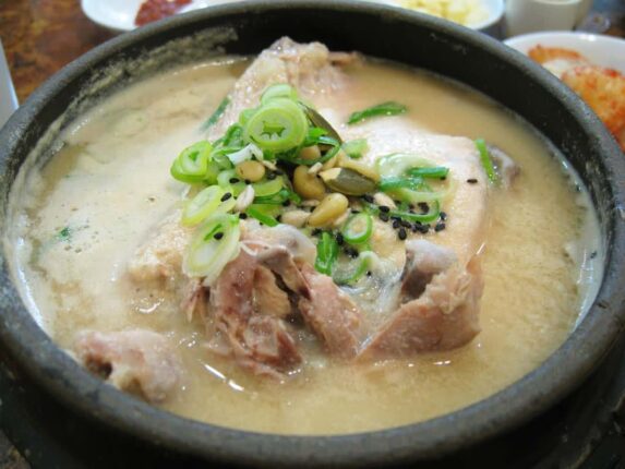 “삼계탕, 장어보다 단백질 3배 많다” 기력 없는 60대 근육 짱짱하게 채워주는 천연 음식
