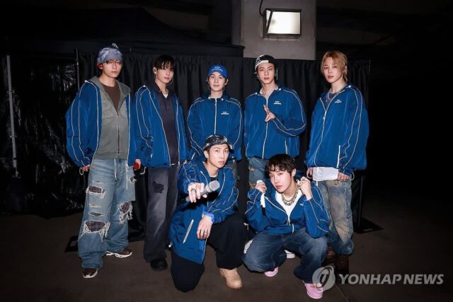 ‘전석 매진’ BTS 북미 투어 포문…미국의 ‘아리랑’ 떼창, 탬파 스타디움서 사흘간 19만 동원