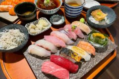 “연매출 15억이요?” 쏙쏙 골라먹는 재미로 동네 평정한 초밥 맛집 BEST 5