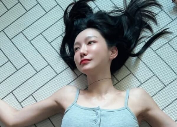 소속사에 사기 당하고 아버지와 의절했던 신소율