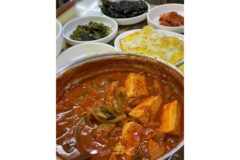 칼칼하면서 찐한 국물이 소주랑 찰떡! 전국 고추장찌개 맛집 5