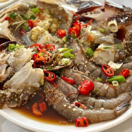 “바다의 선물 맛보러 갈까” 서해안 따라 떠나는 해산물 요리 맛집 5