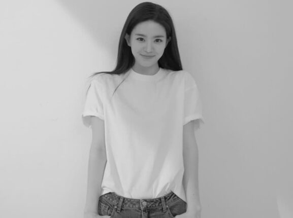 너무 예뻐서 전국 군인들 가슴 설레게 한다는 미모의 국방일보 여기자