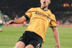 “황희찬 찍은 감독 따로 있었다”…EPL 잔류설 급부상→울버햄튼도 결단 내리나