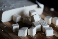 “두부는 꼭 소금물에 담가두세요” 일주일 지나도 새것처럼 부드럽습니다