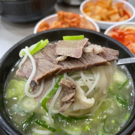 펄펄 끓는 뚝배기 속 뜨끈한 국물! 속이 확 풀리는 해장국 맛집 5