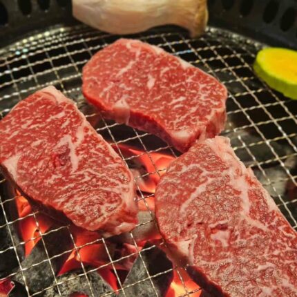 ‘마블링 미쳤다!’ 맛으로 유명한 전국 한우 맛집 5