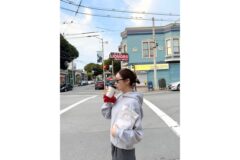 제시카, 해외 거리에서도 빛난 시크한 데일리룩