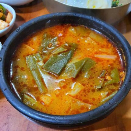 건더기가 꽉 차 든든한! 전국 육개장 맛집 5