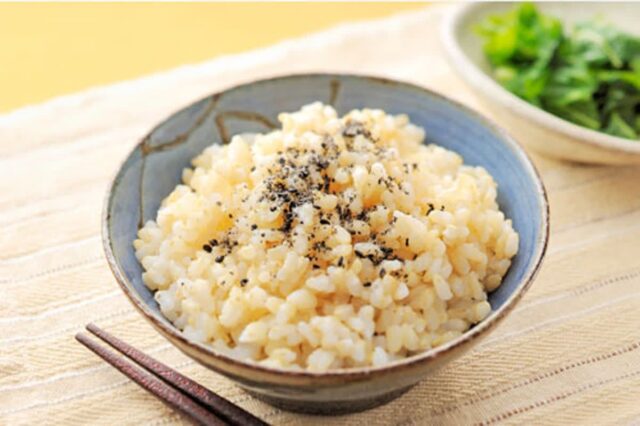 “현미도 렌틸콩도 아니었다..” 췌장 기능 살리는 데 도움 된다는 곡물 1위
