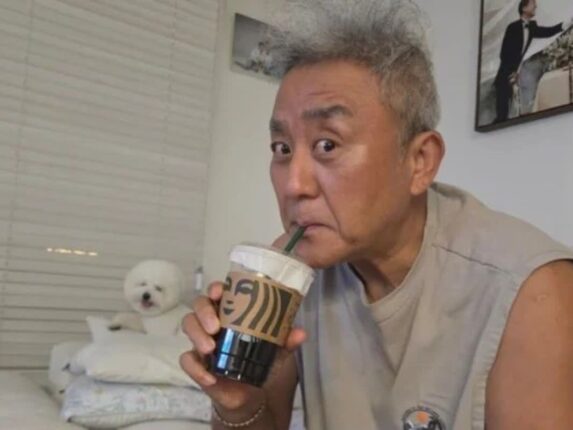 “스타벅스 논란” 보란듯이 인증샷 배우 최준용