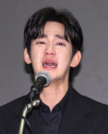 “김새론과 ‘뽀뽀 카톡’ 진실은”…김수현 울린 카톡 재조명