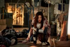 [주말 극장가] 전지현·연상호 ‘군체’, 개봉일 20만 돌파…올해 최고 오프닝