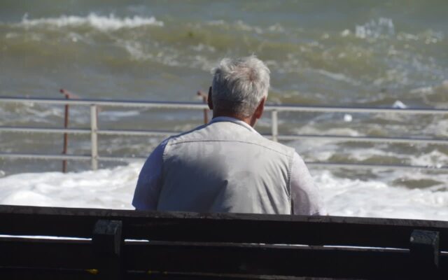 “장례식도 안 간다..” 요즘 70살 이후 인간관계 끊는 진짜 이유