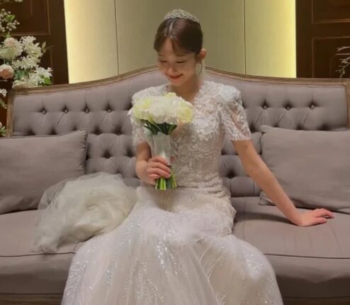 열애설도 없었는데…오늘 깜짝 결혼소식 알려 난리나게 한 여배우