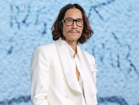 류승범, 넷플릭스 ‘굿뉴스’ 촬영 중 버스전용차로 위반…전 소속사 공식 사과