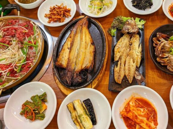 고소한 생선살에 쌀밥 한 수저! 맛있어서 손님 몰리는 전국 생선구이 맛집 5