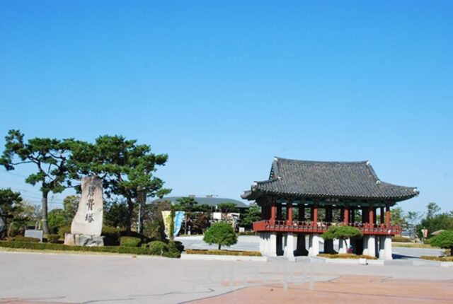 “초여름 힐링 여행지는 김제…지평선·사찰·농촌 감성까지”