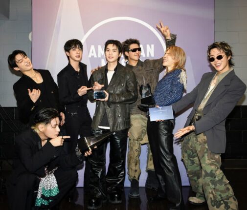 BTS ‘스윔’ 올해 최초 스포티파이 5억 돌파…AMA 대상까지, 타의추종불허!